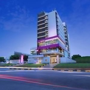 Quest Hotel Cikarang by ASTON